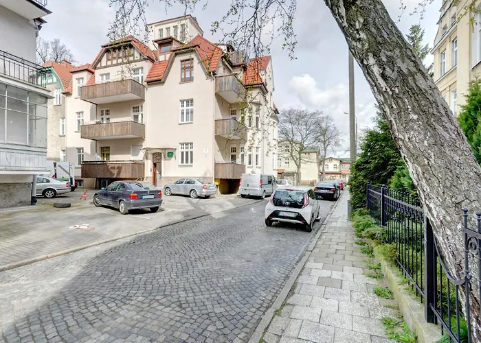 Platinum - Chmielewskiego *